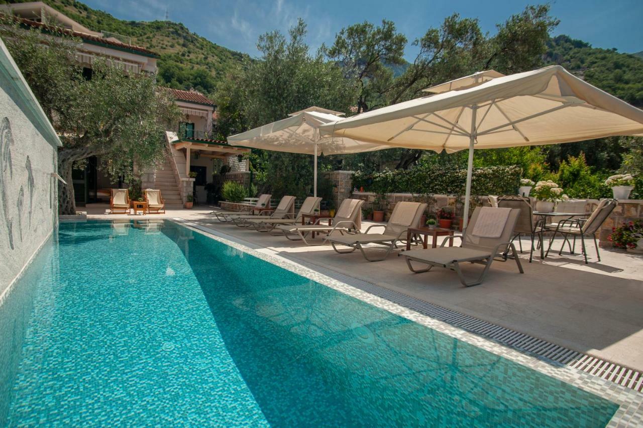 Villa Stevan Sveti Stefan Bagian luar foto